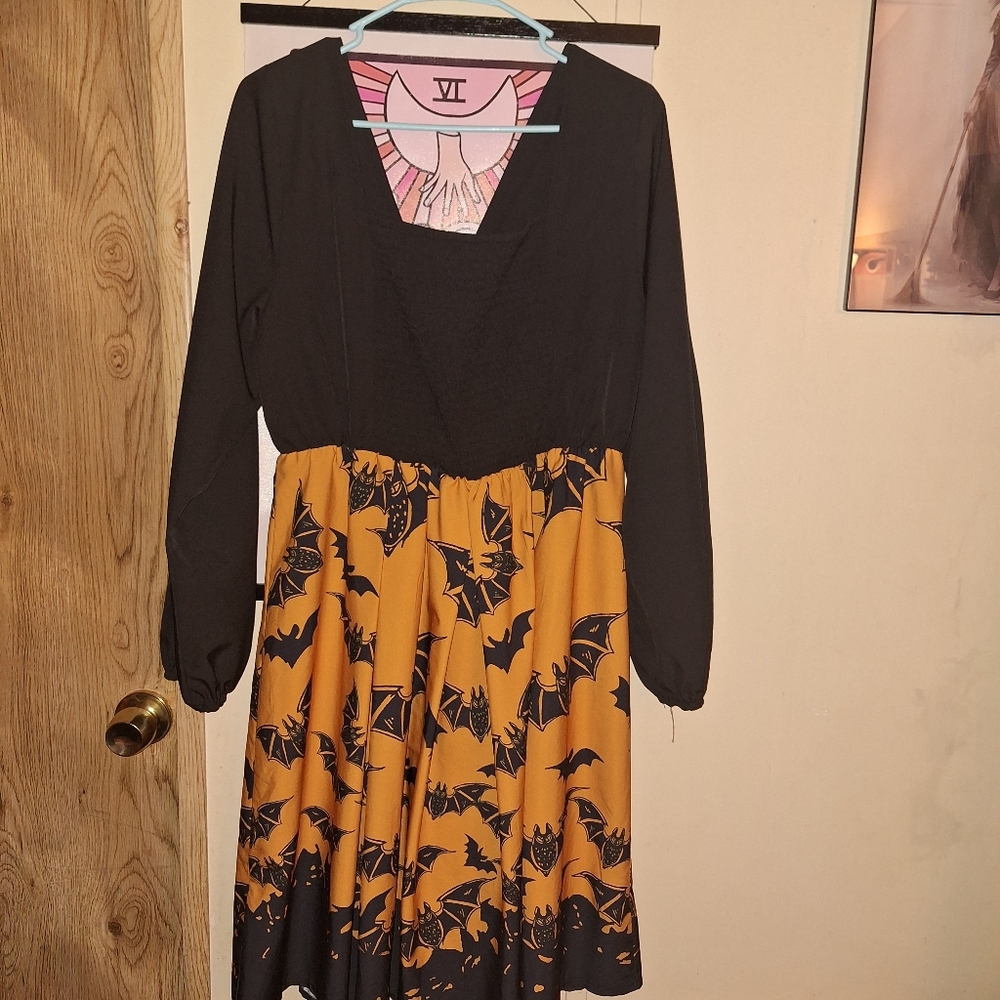 Bat Print Orange And Black Dress Size 2X By Shein - Picture 4 of 5